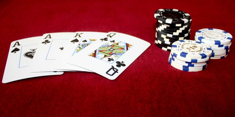 Tìm hiểu thông tin tựa game poker cho tân thủ